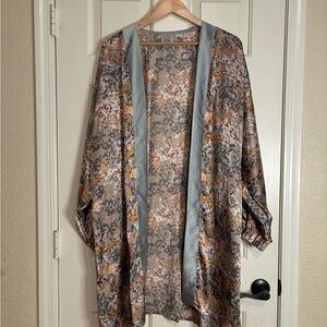 Chic Floral Satin Kimono